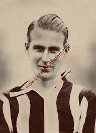Halliday Dave Image 1 St Mirren 1920