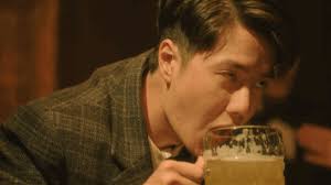 DRINKING CHAMPION WEI RUOLAI 🍻🍺