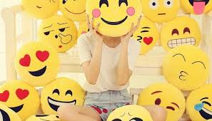 Arti emoticon atau arti emot. 200 Arti Emoji Terlengkap 2020 Yang Jarang Diketahui Teknodaim Com