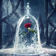 Emma watson, dan stevens, luke evans and others. Filmul SÄƒptÄƒmanii Frumoasa È™i Bestia La Chic Boutique