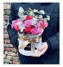 Maybe you would like to learn more about one of these? Mini Eucalyptus And Rose Bloom Box Violet Lv