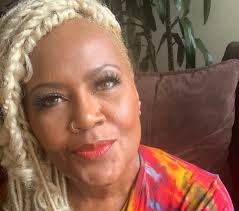 ODE TO MOESHA ! — theGIRlMOB