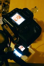 The film is scanned frame by frame at a rate of two images per second and is written as an mp4 video in hd quality directly onto an sd card. Negative Digitalisieren Ohne Scanner Ansichten
