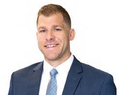 Barry Crozier's Instagram, Twitter & Facebook