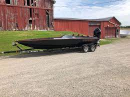 Modern Look New Boats Featuring Less