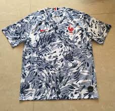 Los jugadores se intercambiaron las camisetas tras el partido.the players exchanged jerseys after the match. Camisa Selecao Franca 2020 Roupa Esportiva Masculino Nike Nunca Usado 39476223 Enjoei