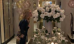 Located at 145 east 72nd street, artsy flora floral boutique has been serving the upper east side neighborhood for over 14 years. Kelly Ripa S Show Stopping Foyer Inside 27million Ny Townhouse Will Give You Chills Hello