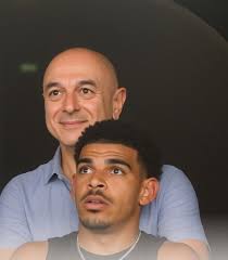 BREAKING! Spotted at tonight's Coldplay concert! #NFFC #THFC