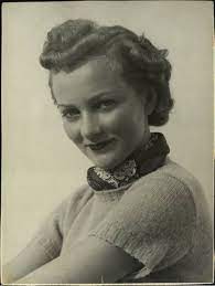 Bea Hair Women 1938 1940 S Hosted By Google Vintage Hairstyles Womens Hairstyles Easy Vintage Hairstyles