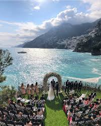 Wedding In The Beautiful Village Of Positano Italy Would You Want To Get Married In A Place L Destination Wedding Outdoor Wedding Venues Lebanese Wedding