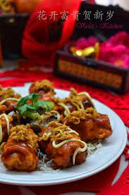 violet s kitchen 紫羅蘭的爱心厨房 cny dishes 2 花开富贵贺新岁 花枝拼带子烟肉卷scallop bacon roll stir fried cuttelfish with x chinese cooking bacon roll