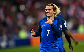 ⚽ if you're yourself a antoine griezmann fan, then these antoine griezmann wallpapers are totally for you. Download Wallpapers Antoine Griezmann 4k Footballers Fff Football Soccer Griezmann French National Team Besthqwallpapers Com Griezmann Antoine Griezmann Soccer Players