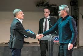 Μιχαλησ σαραντησ 10 μαρ 2015 | 12:35. H Olympos Ekopse Thn Pita Twn Ergazomenwn Kai Brabeyse Paragwgoys Kai Ma8htes Tameteora Gr