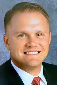 Kelly Bomar's Instagram, Twitter & Facebook