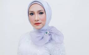 1.petua kecantikan, 2.petua kempiskan perut, 3.petua kuruskan badan, 4.petua hilangkan jerawat, 5.petua awet muda. Rahsia Ziana Zain Ikut Petua Abah Untuk Kekal Cantik Awet Muda Kartel Dakwah