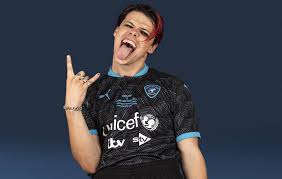 The event is scheduled to start at 7.30 pm and will be streamed live on itv. Yungblud Joins Soccer Aid Line Up I Ve Been Waiting For The Call My Whole Life Uber Turco News