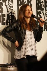 She kept making jokes about it (what other show would you want your character to be on? one where she goes pee!!!!) and andy was just like you. Chelsea Peretti Wikidata