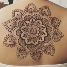 Von einer celtic sonne für den henna und fotos aus den tattoo studios und deren techniken ! 107 Beautiful Henna Tattoos For Women Mehndi Tattoo Designs