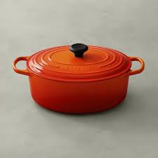 Le Creuset Signature Enameled Cast Iron Oval Dutch Oven Williams Sonoma In 2020 Enameled Cast Iron Cookware Le Creuset Dutch Oven Enameled Cast Iron