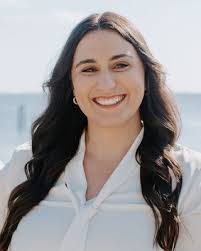 Savannah Landis's Instagram, Twitter & Facebook