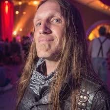 Jeanette Carson's Instagram, Twitter & Facebook