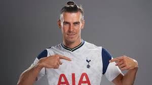 Он играет на позиции правый вингер. Gareth Bale Ends Seven Year Exile By Completing Tottenham Hotspur Loan Deal Sport The Times