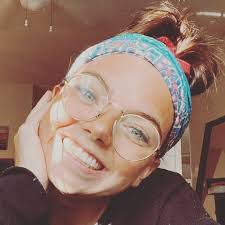 Shannon Bessey's Instagram, Twitter & Facebook