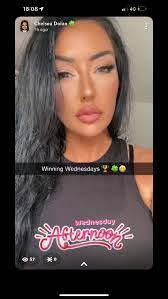 Chelsea Dolan's Instagram, Twitter & Facebook