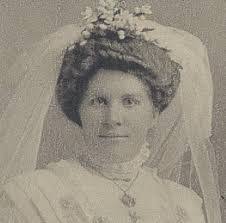 Alice Oldfield's Instagram, Twitter & Facebook