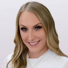 Elyse Jones Cheerie Travel