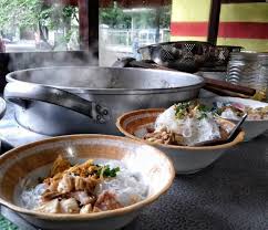 Orang yang sedang sakit tidak boleh makan sembarangan. 8 Makanan Ini Cocok Untuk Kamu Yang Baru Sembuh Dari Sakit