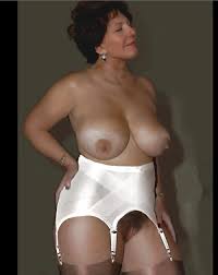 Nude Women in Girdles and Stockings (73 photos) - porn ddeva