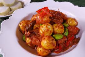 Sebelum dimasak menjadi resep sambal goreng, ati sapinya harus diolah terlebih dahulu supaya tidak keras dan bau amis. Resep Telur Sambal Goreng Ampela Telur Puyuh