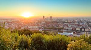 L'arc en ciel, france n'a pas encore assez de notes sur ses plats, son service, son rapport qualité/prix ou son ambiance. Nature En Ville La Presqu Ile De Lyon Se Met Au Vert Vivre Lyon