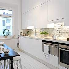 I piani e il top cucina dovrebbero essere in marmo o in pietra grezza. Parete Mattoni A Vista Cucina 69 Cucine Con Pareti Di Mattoni