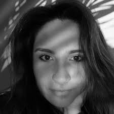 ANDREA CRESPO FLORES