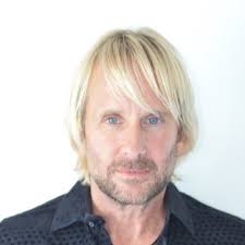 Daniel Hartwell (@_danielhartwell)