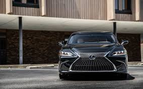 Lexus Es 300h 2019 Https Www Suvdrive Com Lexus Es 300h Lexus Es 300h 2019 Lexus Es Lexus New Lexus