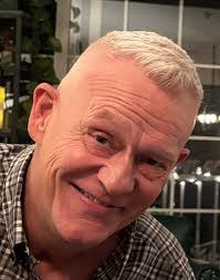 Michael Topp's Instagram, Twitter & Facebook