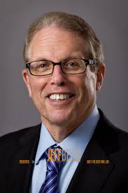 Executive Portraiture: Consultant Howard Marlowe ⋆ Jeff Behm Photography