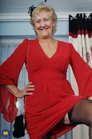 Old granny Ruth losing her red dress and exposing her saggy boobs in  lingerie - PornPics.com