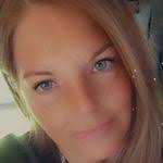 Kimberly Cryer's Instagram, Twitter & Facebook