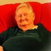 Lois Cheek's Instagram, Twitter & Facebook