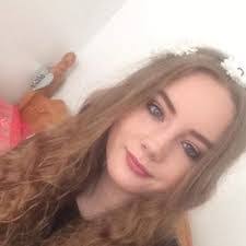 Danielle Lawton's Instagram, Twitter & Facebook