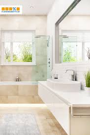 Warme Tone Sonnige Stunden Im Bad In 2020 Badezimmer Trends Badezimmer Fliesen Steinoptik