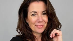 Madeleine Rapp's Instagram, Twitter & Facebook