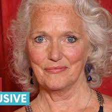 Emmerdale's Mary actress left 'terrified' after barrage of scam calls and  emails