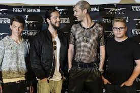 Tom was born 10 minutes before bill. Tokio Hotel Reveal They Are Writing Their Own Book