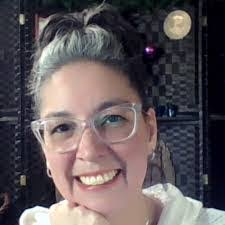 Betty Edgington's Instagram, Twitter & Facebook