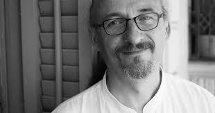 David Gómez Simó. Massatgista, llibreter i el que faci falta